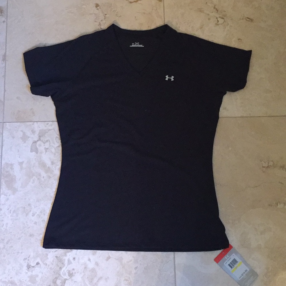 Women’s Under Armour heat gear black tee size m